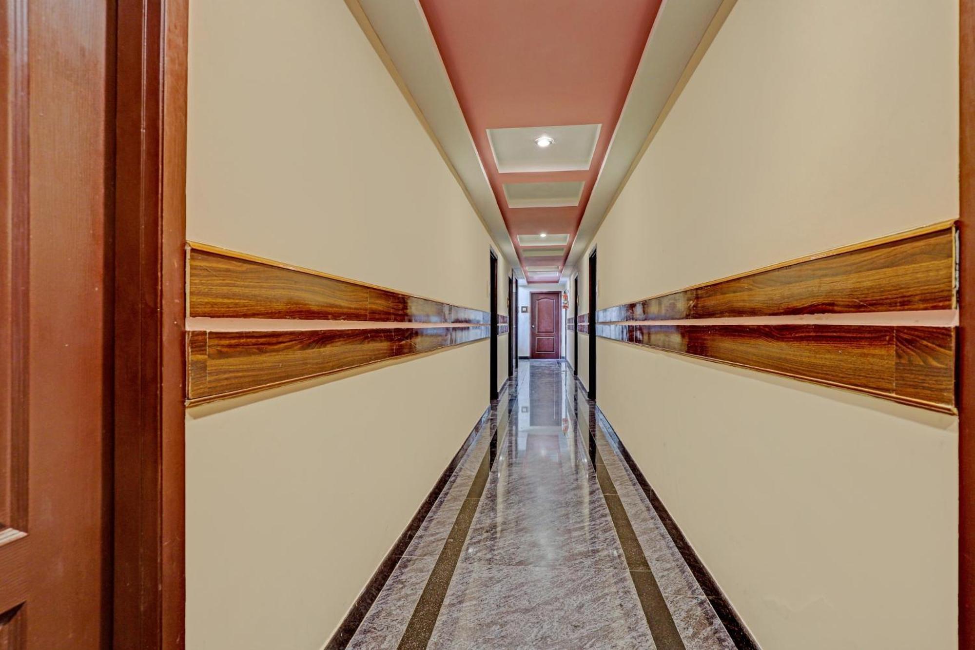 Hotel Super Collection O Sakthi Park