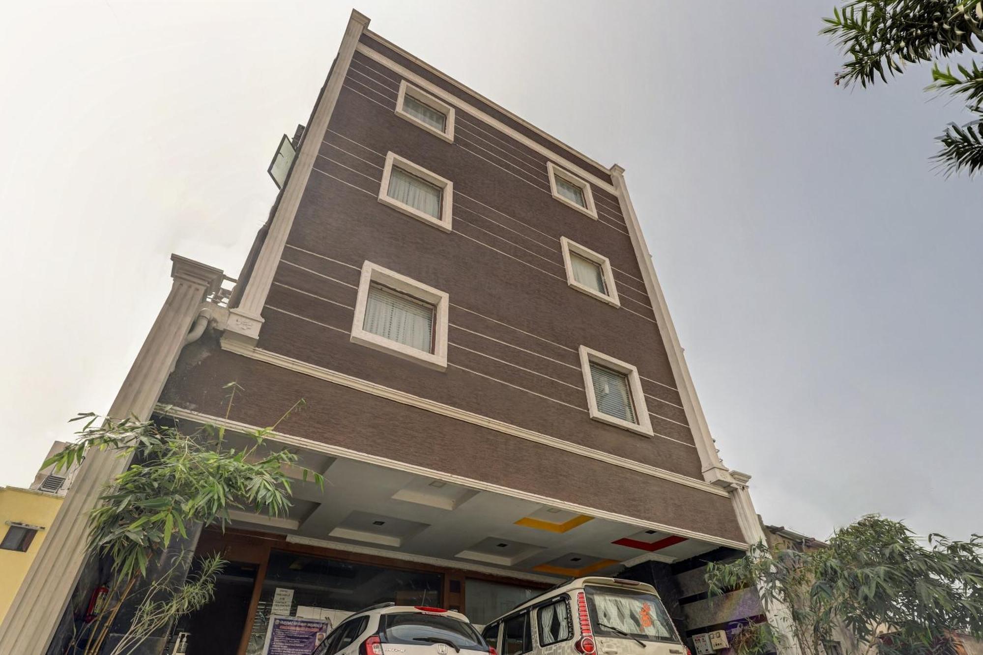 Super Collection O Sakthi Park Hotel